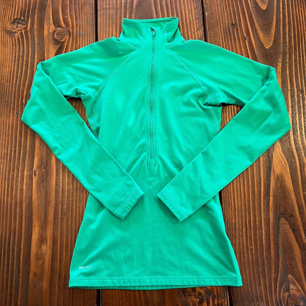 Nike pro long sleeve shirt, XS